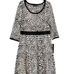 Nina Leonard Black & White Print Sweater Dress